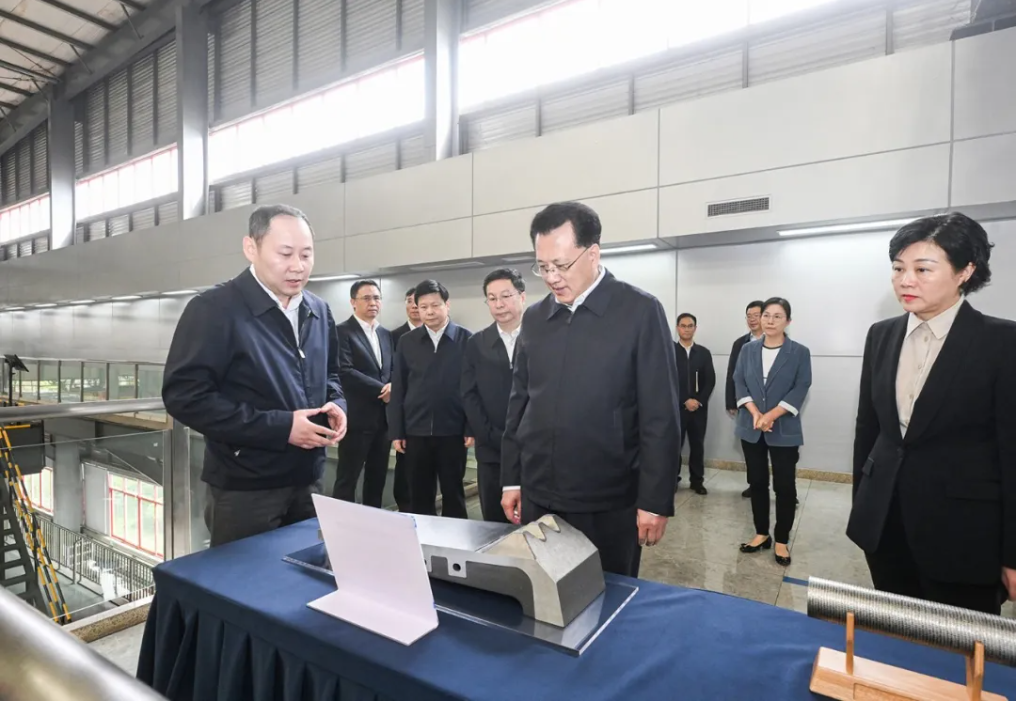 袁家军：聚焦主责主业 履行战略使命 进一步深化国资国企改革